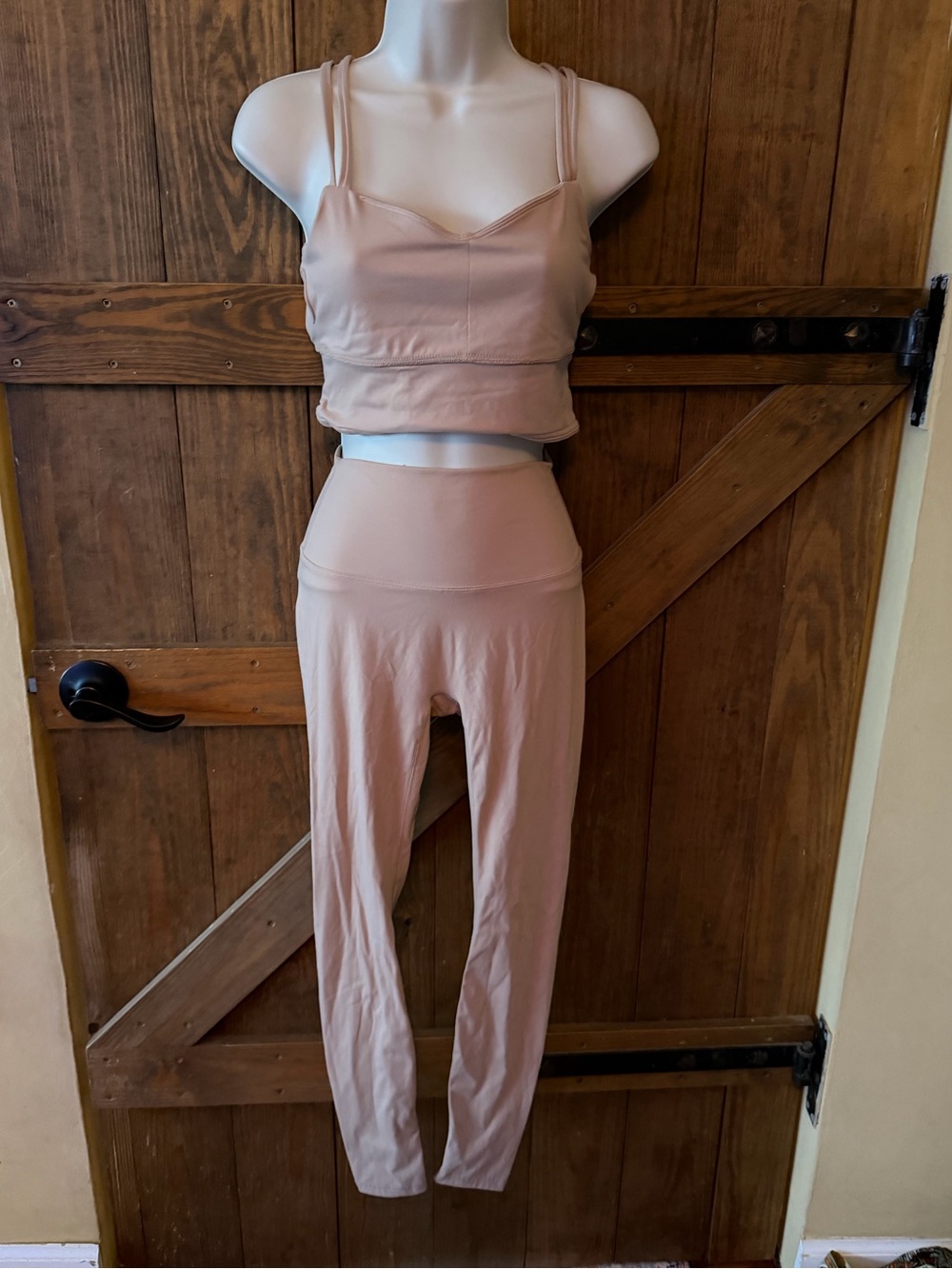 2 pc Kosha Fit Strappy Sports Bra in Blush Nude /skinny leggings
